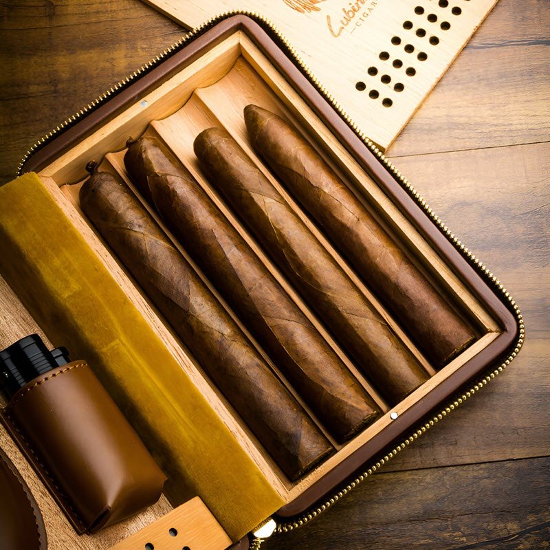 Bao da cigar cầm tay giúp bảo vệ cigar khỏi những tác động của môi trường